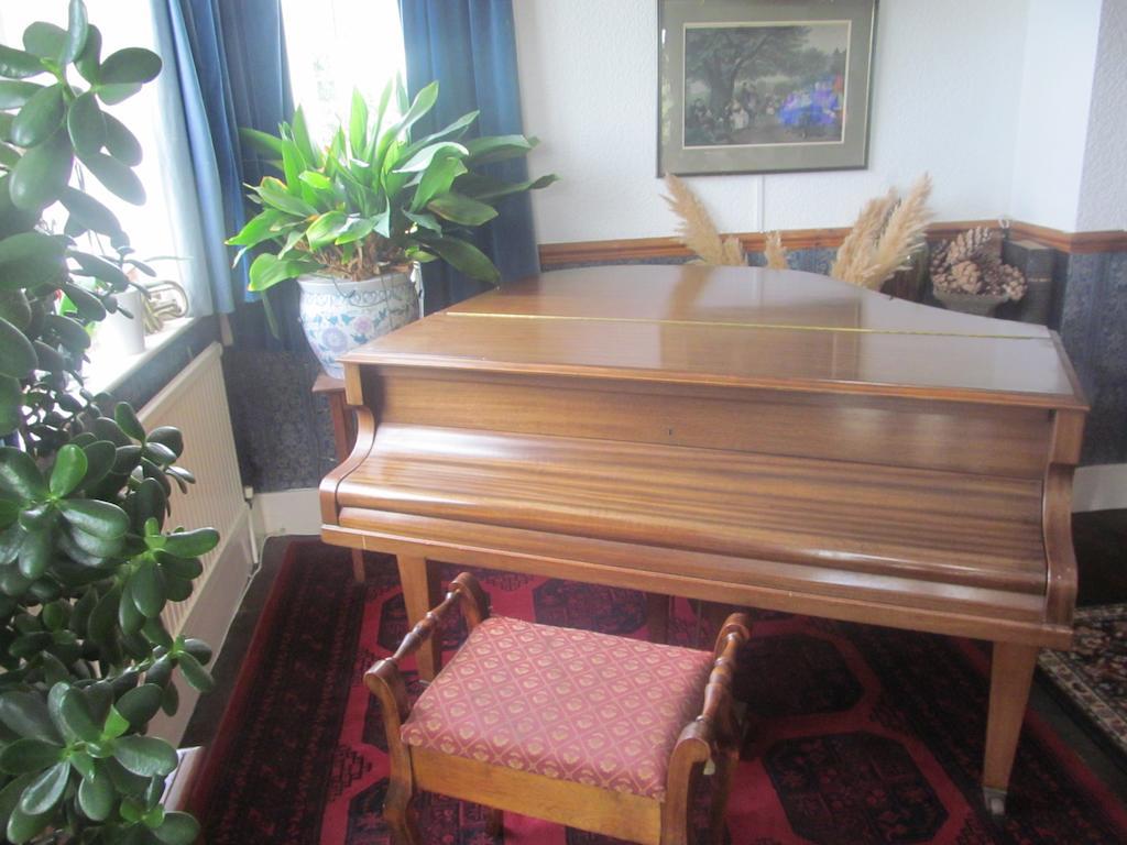 Upton Cross B&B Буде Экстерьер фото